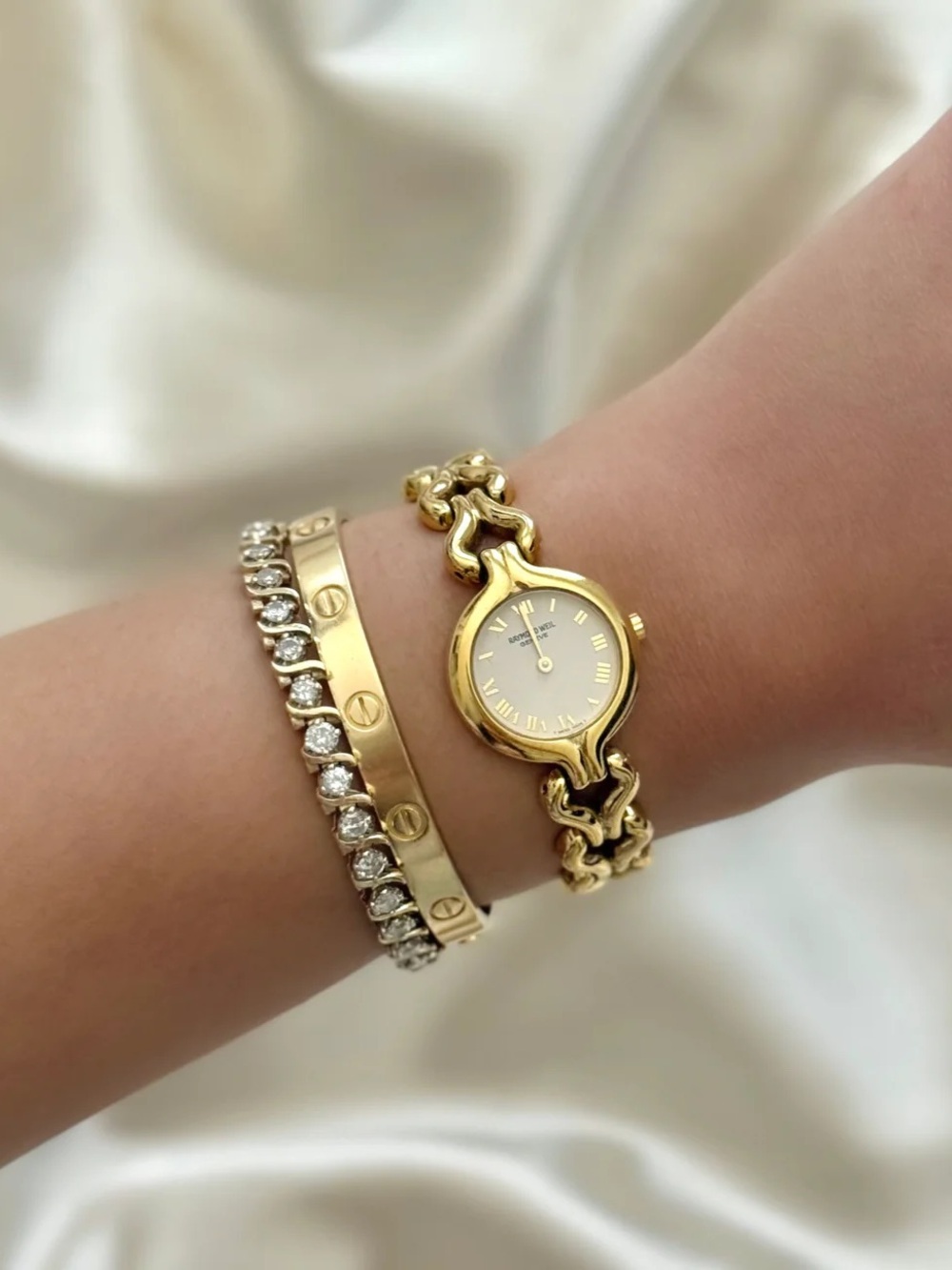 AUTHENTIC VINTAGE RAYMOND WEIL GOLD WATCH